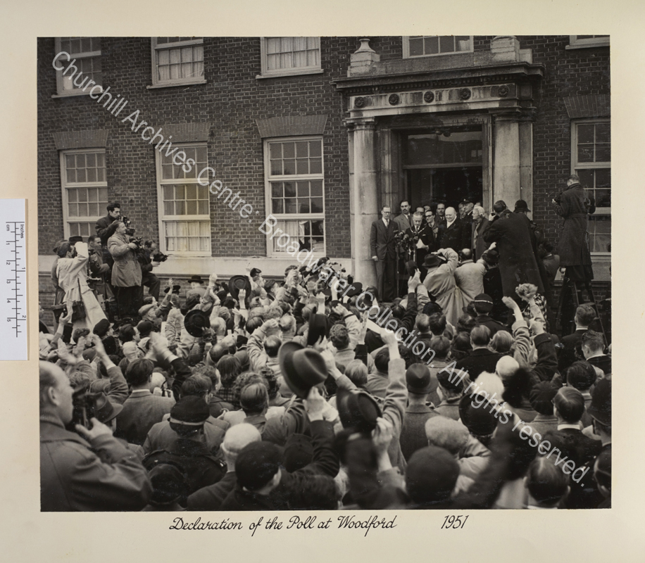 Photo of WSC and CSC at the entrance to St Barnabas School
