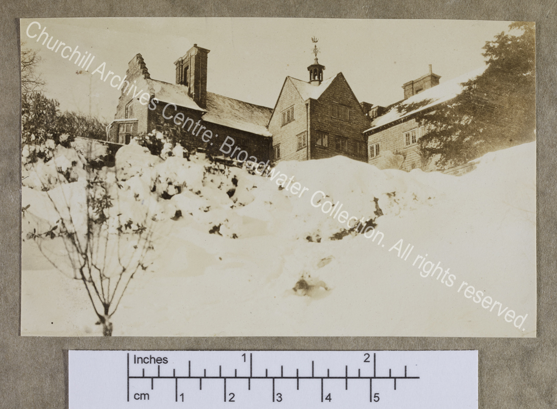 Photograph of Chartwell [Kent] from below